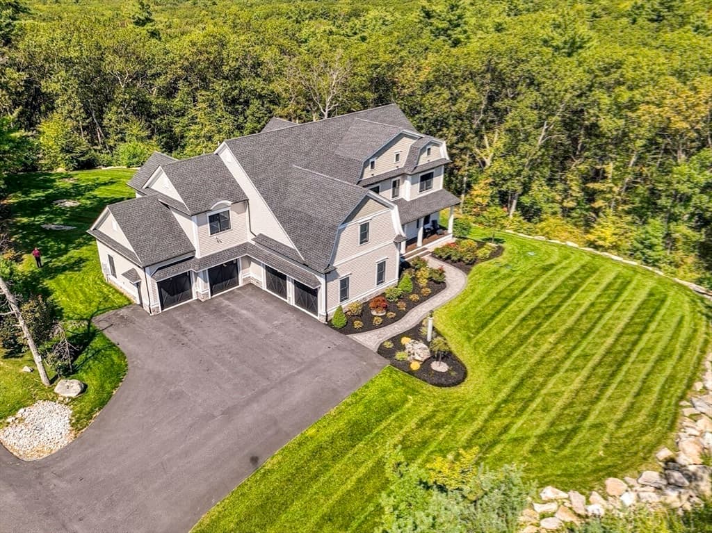 Casa em Hopkinton — foto 2