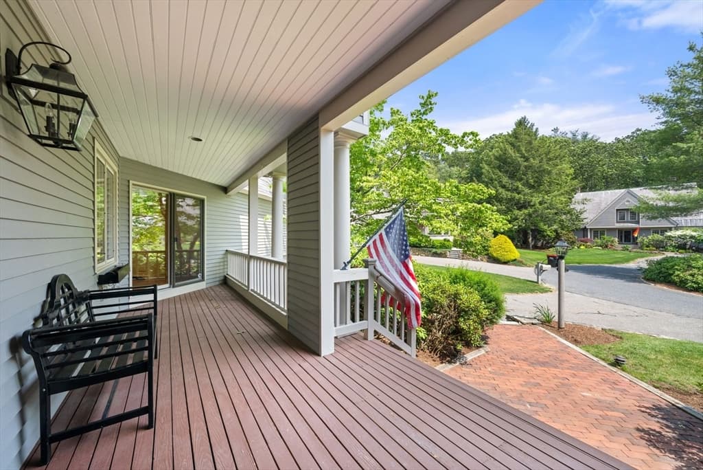 Casa em Natick — foto 2