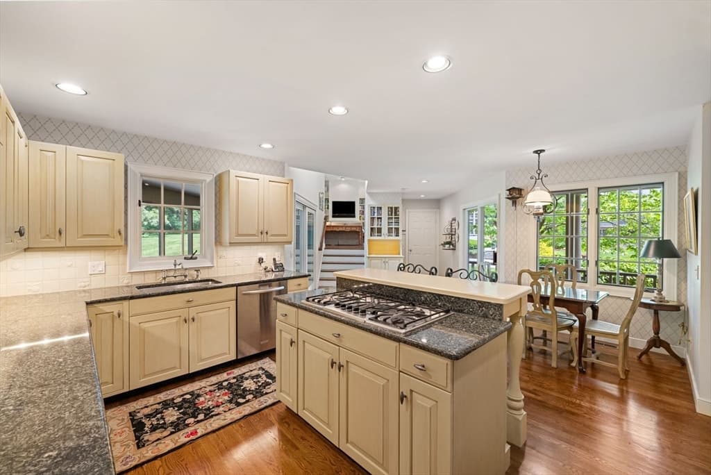Casa em Natick — foto 6