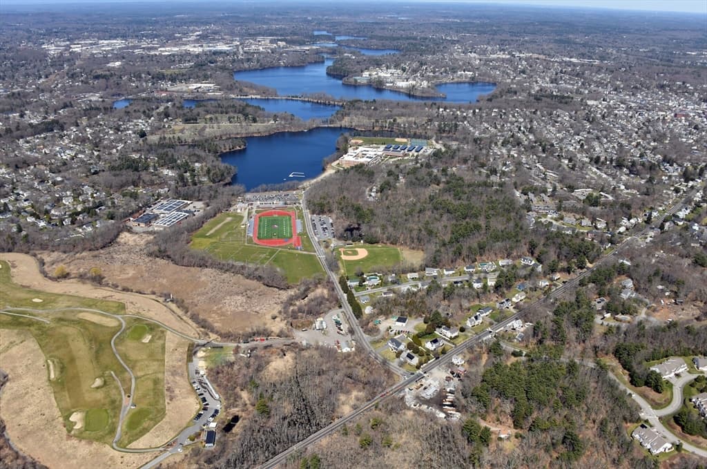 Casa em Natick — foto 4