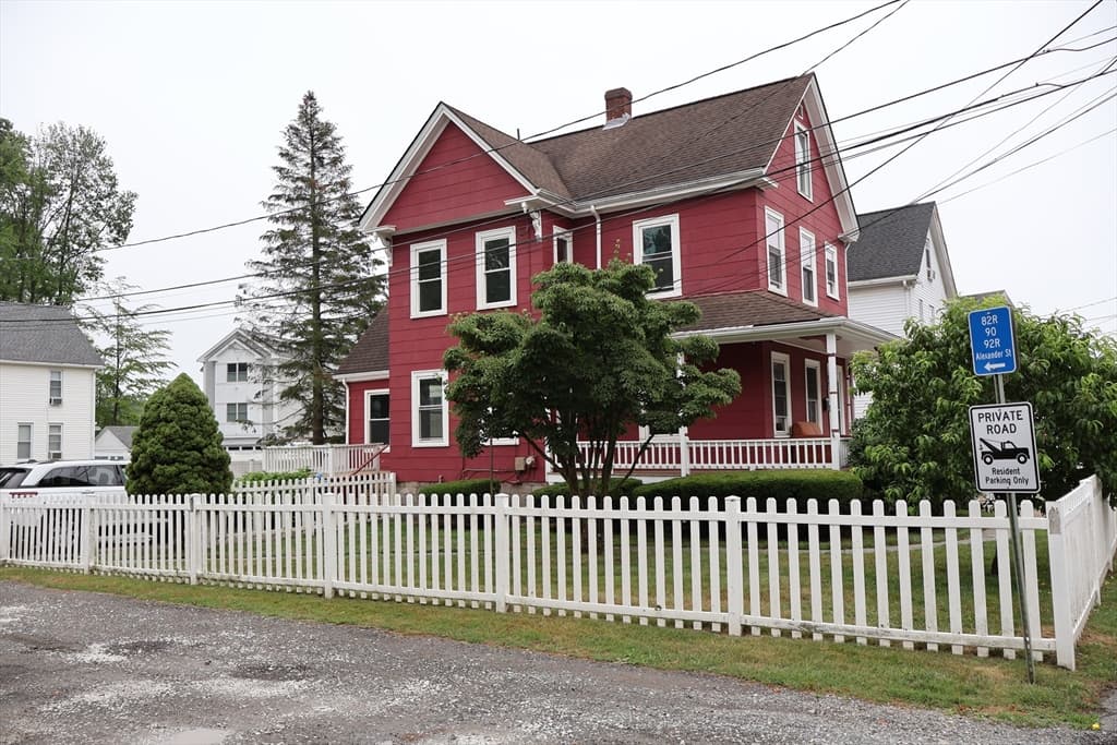 Casa em Framingham — foto 2