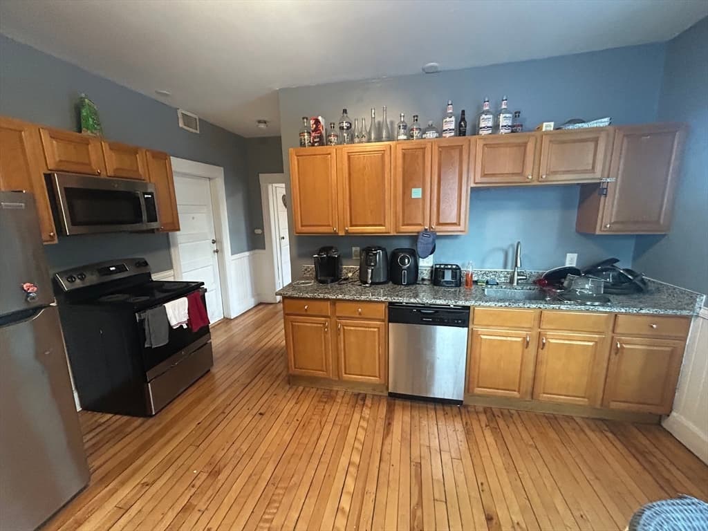 Multi-família em Worcester — foto 4