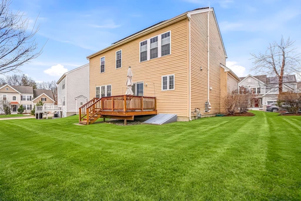 Casa em Hopkinton — foto 2