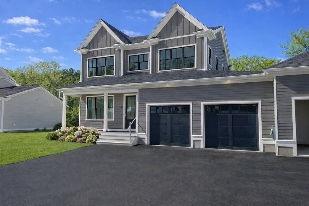 Condomínio em Framingham