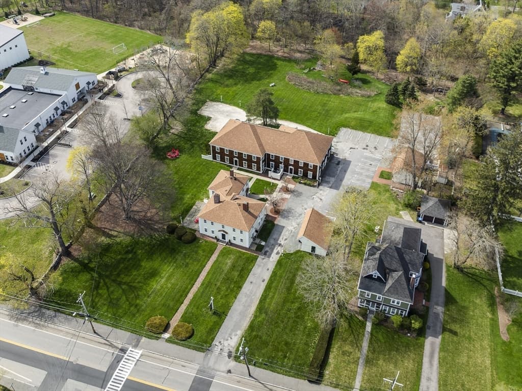 Casa em Natick — foto 6
