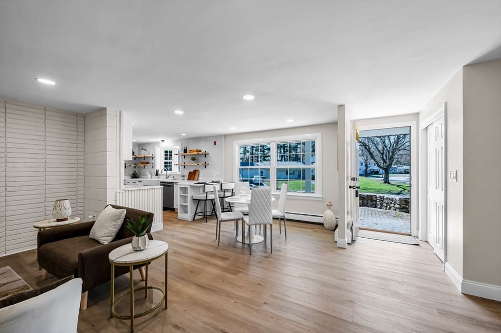 Casa em Natick — foto 8
