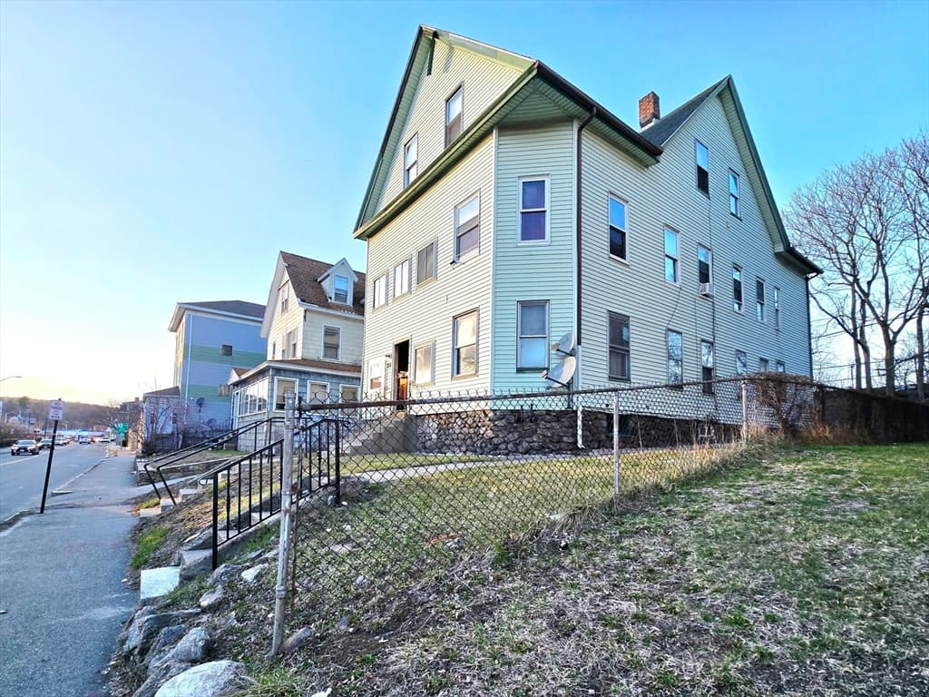 Multi-família em Worcester
