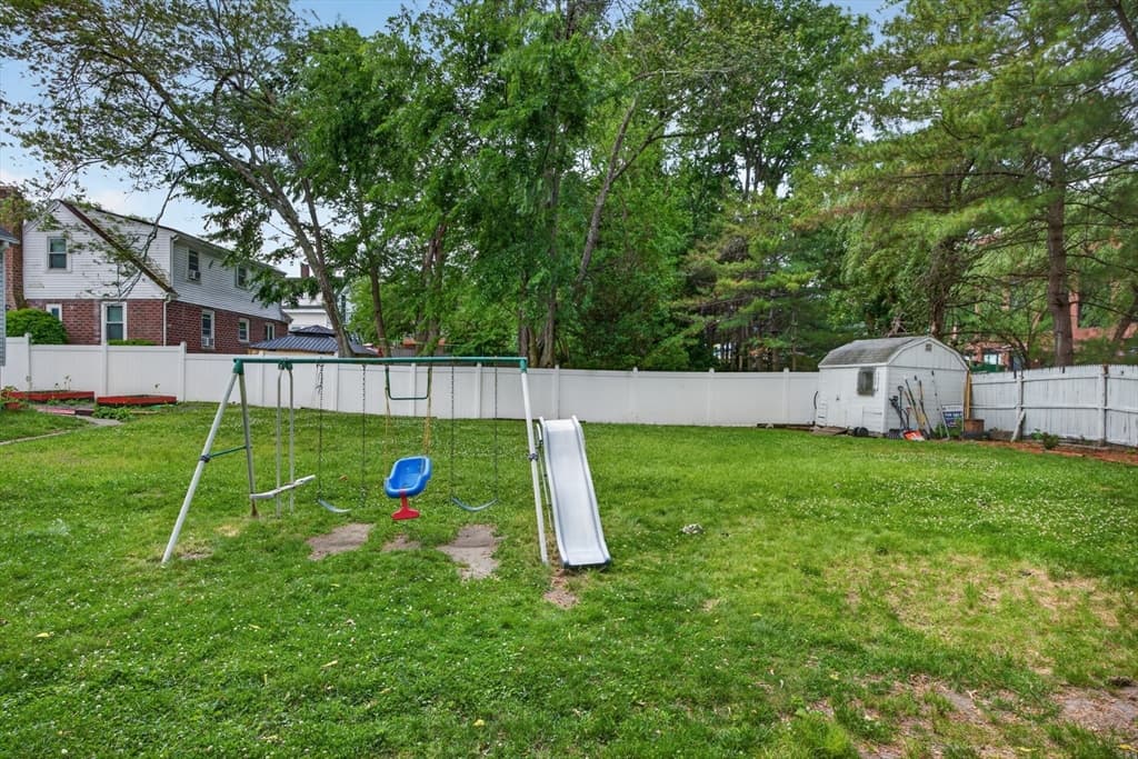 Casa em Framingham — foto 4