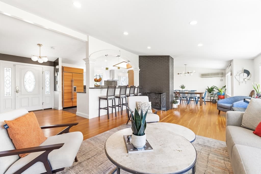 Casa em Natick — foto 6