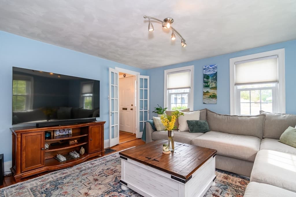 Casa em Natick — foto 5