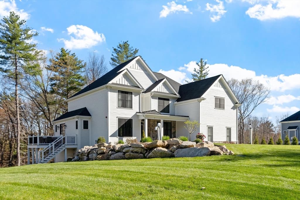Casa em Hopkinton — foto 2