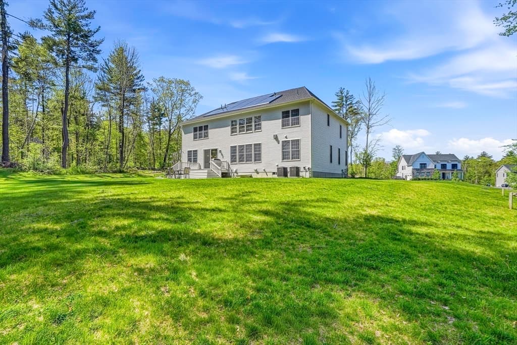 Casa em Hopkinton — foto 3