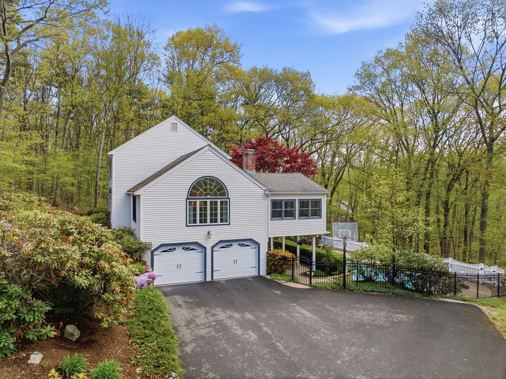 Casa em Hopkinton — foto 2