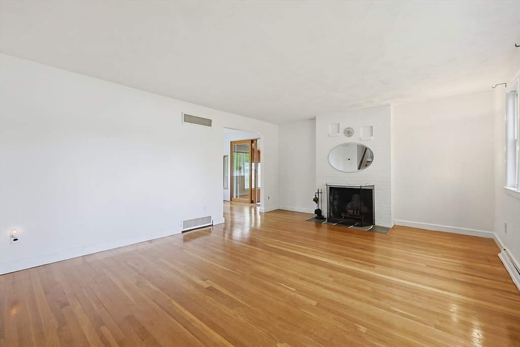 Casa em Framingham — foto 4