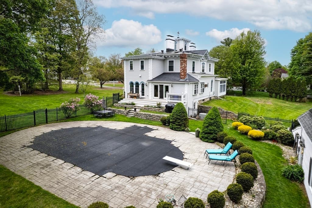 Casa em Hopkinton — foto 4
