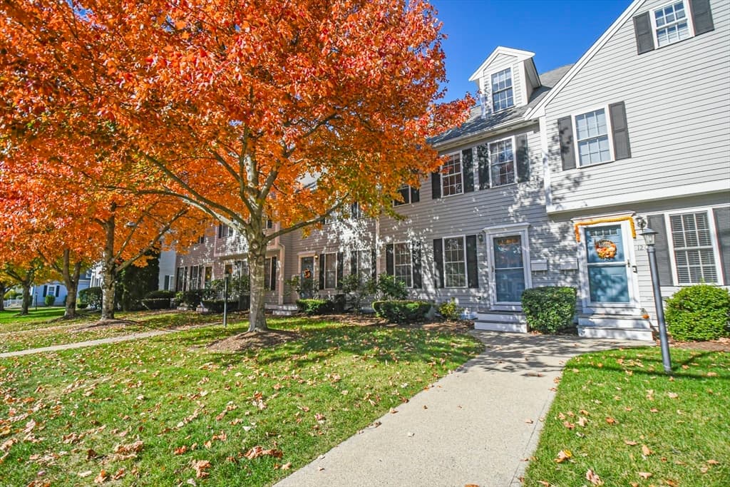 Condomínio em Natick — foto 2