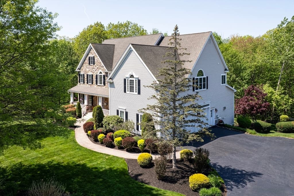 Casa em Hopkinton — foto 2