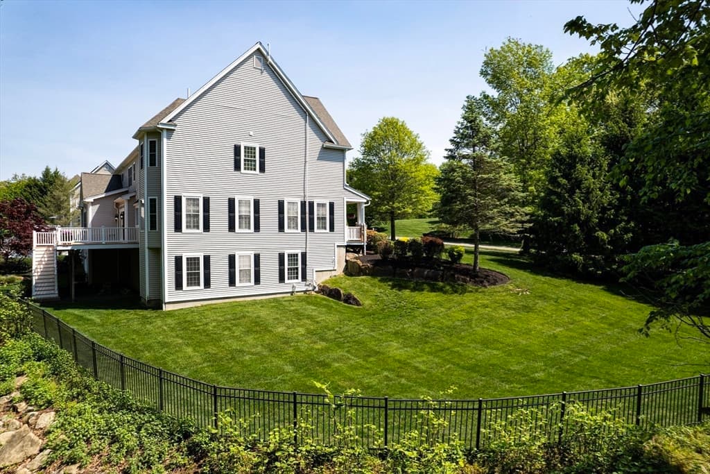 Casa em Hopkinton — foto 3
