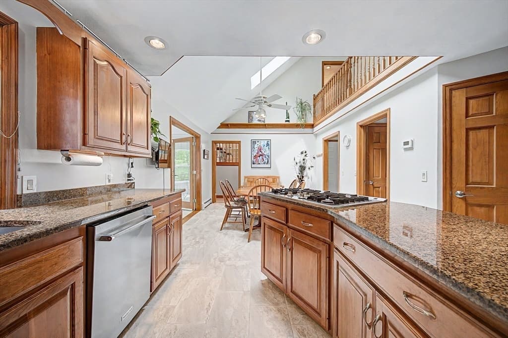 Casa em Hopkinton — foto 6