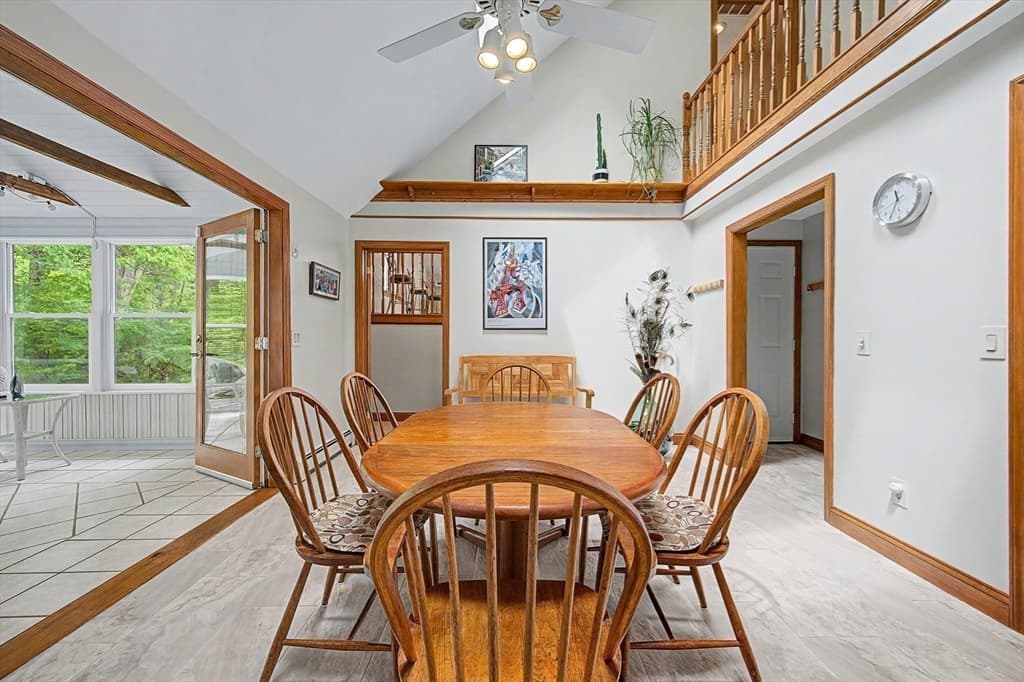 Casa em Hopkinton — foto 9