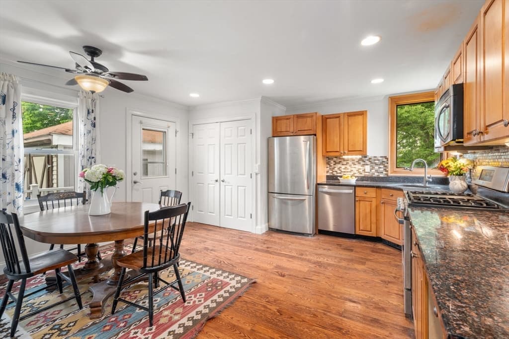 Casa em Natick — foto 8