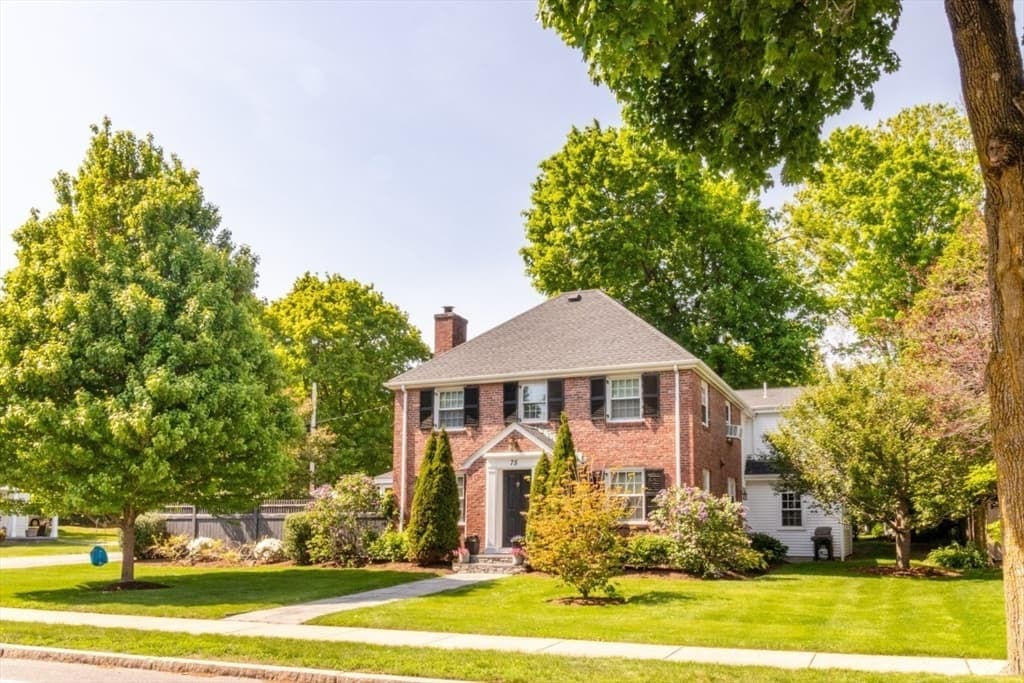 Casa em Natick — foto 2
