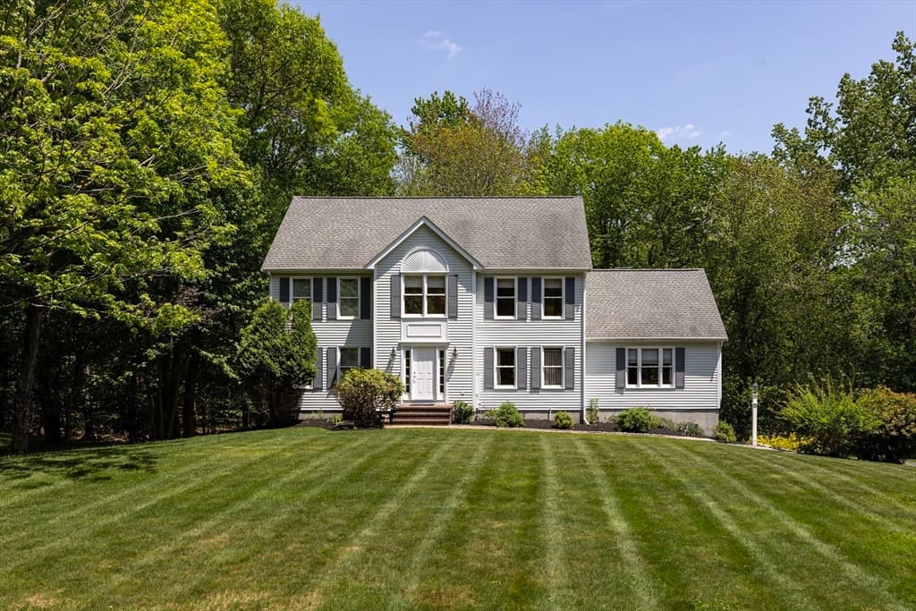 Casa em Hopkinton — foto 2