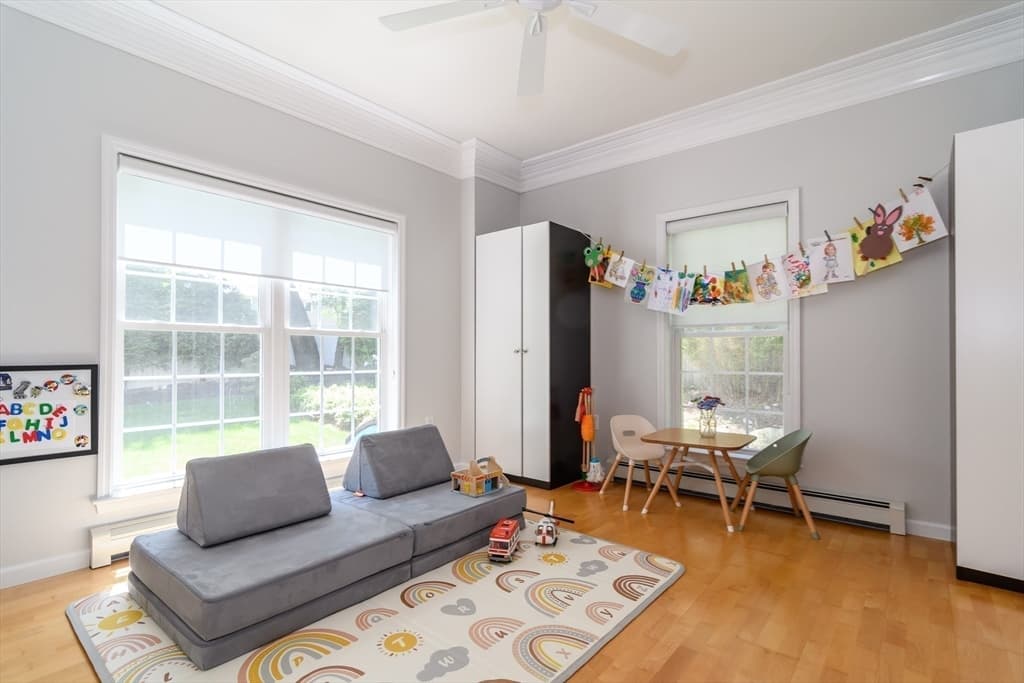 Casa em Natick — foto 9