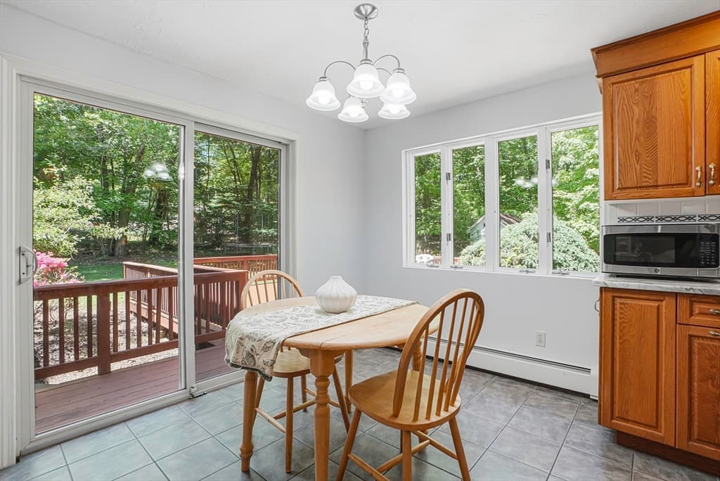 Casa em Hopkinton — foto 9