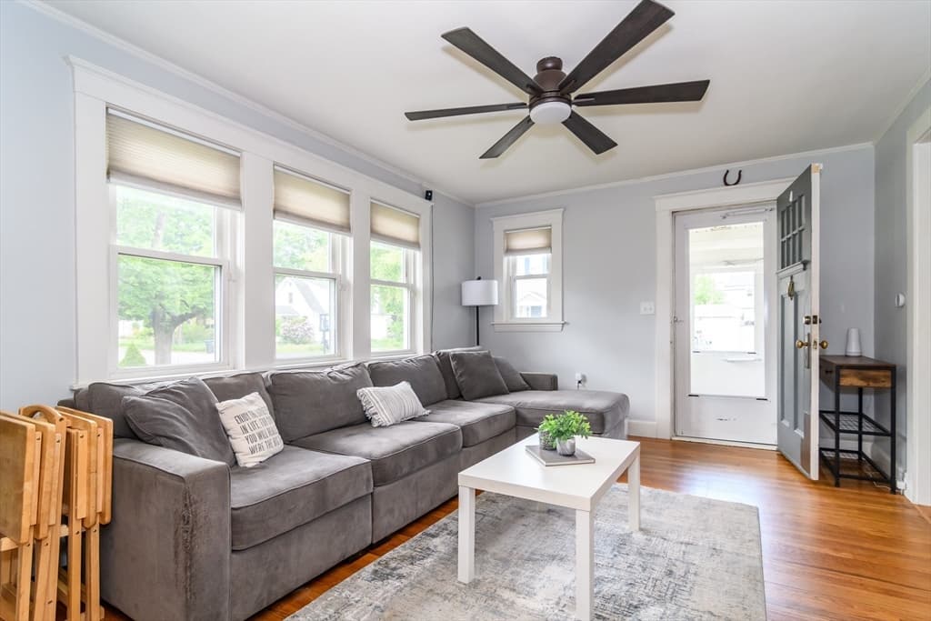 Casa em Natick — foto 9