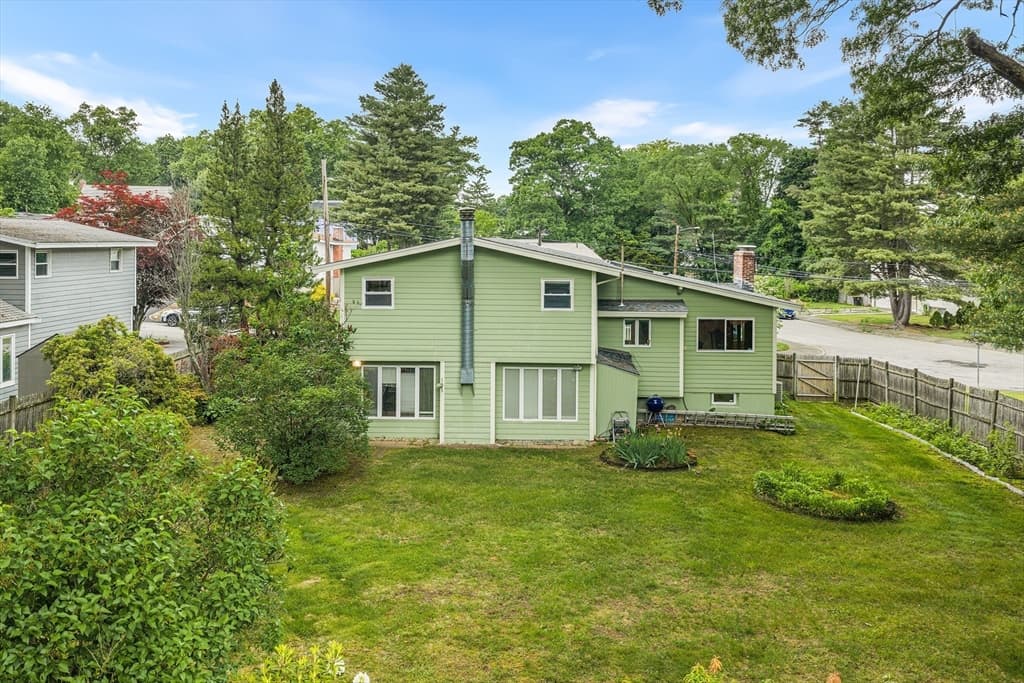 Casa em Framingham — foto 2