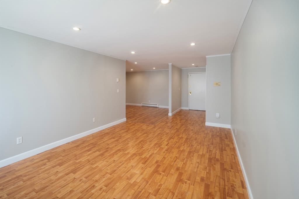 Condomínio em Framingham — foto 2