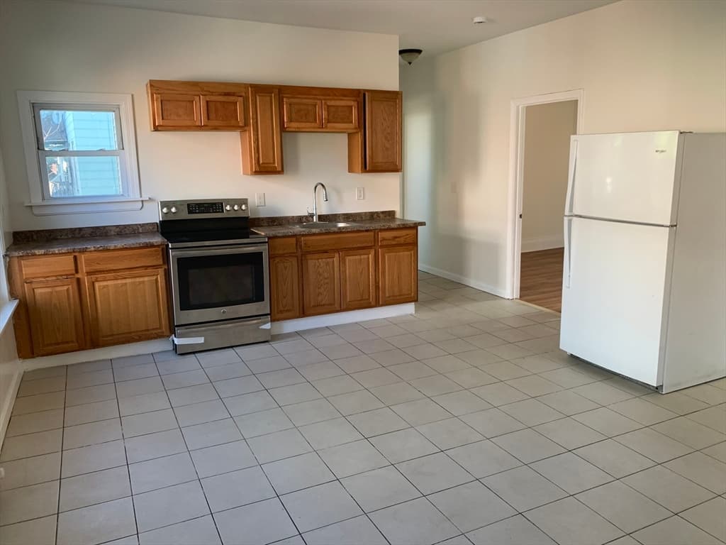 Multi-família em Worcester — foto 8