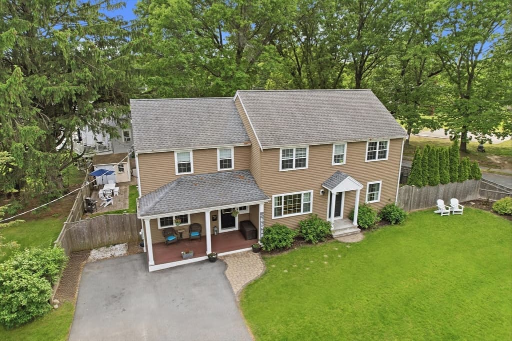 Casa em Framingham — foto 2