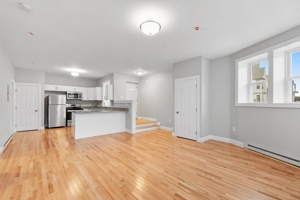 Multi-família em Worcester — foto 7