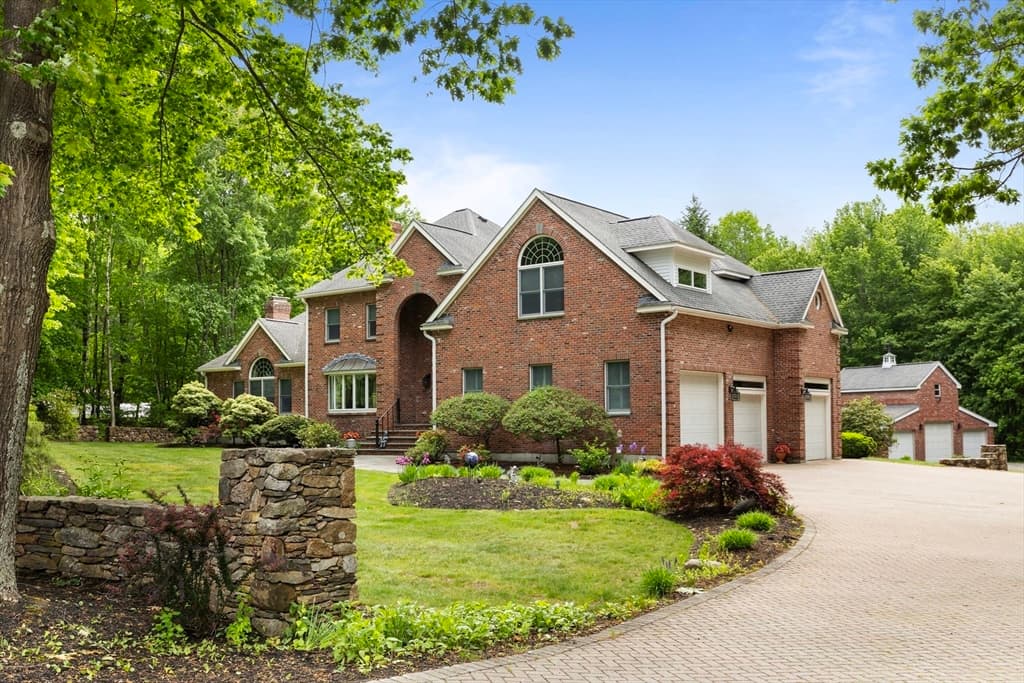 Casa em Hopkinton — foto 2
