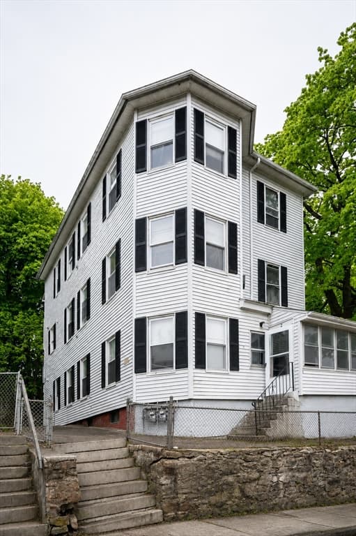 Multi-família em Worcester