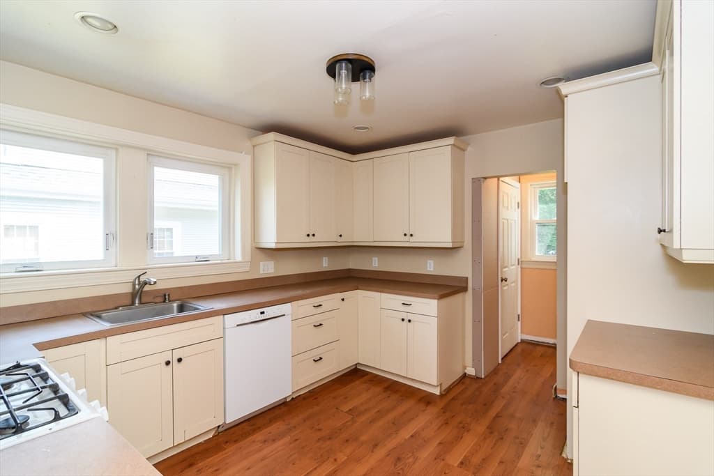 Casa em Natick — foto 5