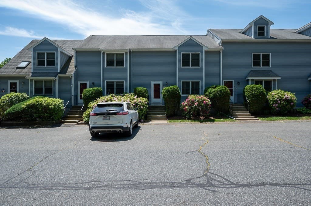 Condomínio em Hopkinton — foto 2