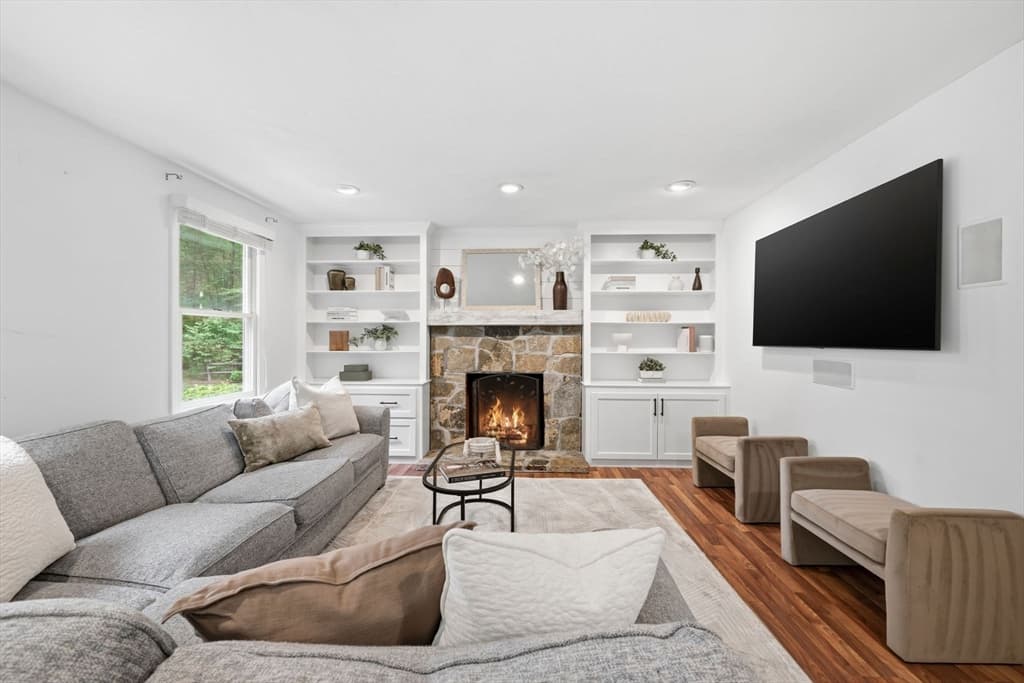 Casa em Hopkinton — foto 3