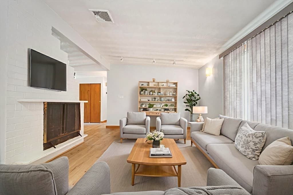 Casa em Framingham — foto 5