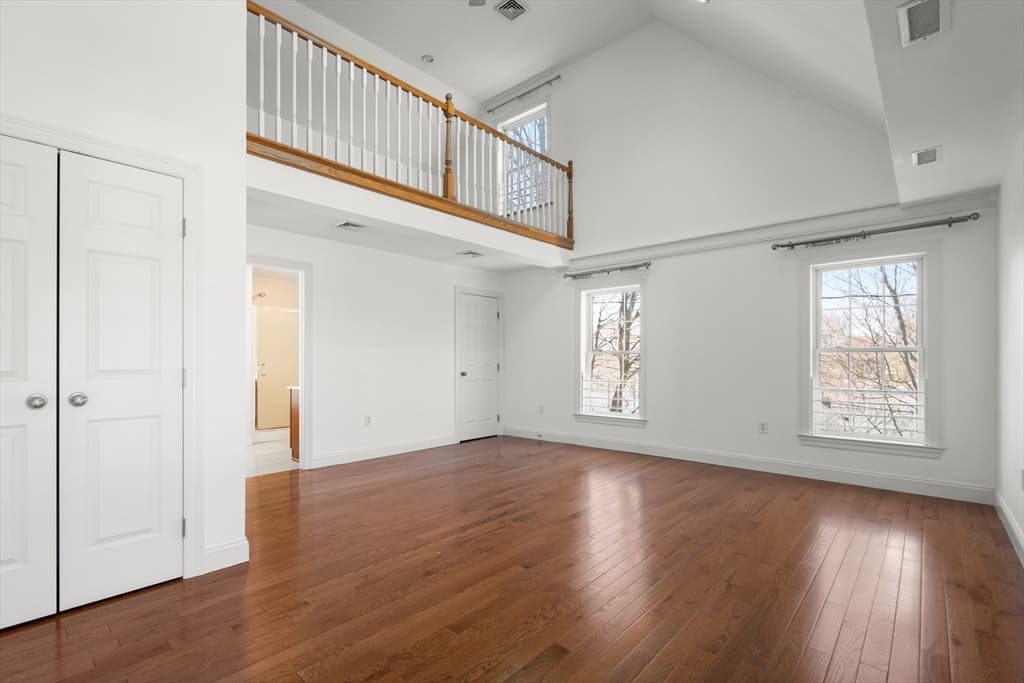Casa em Natick — foto 9