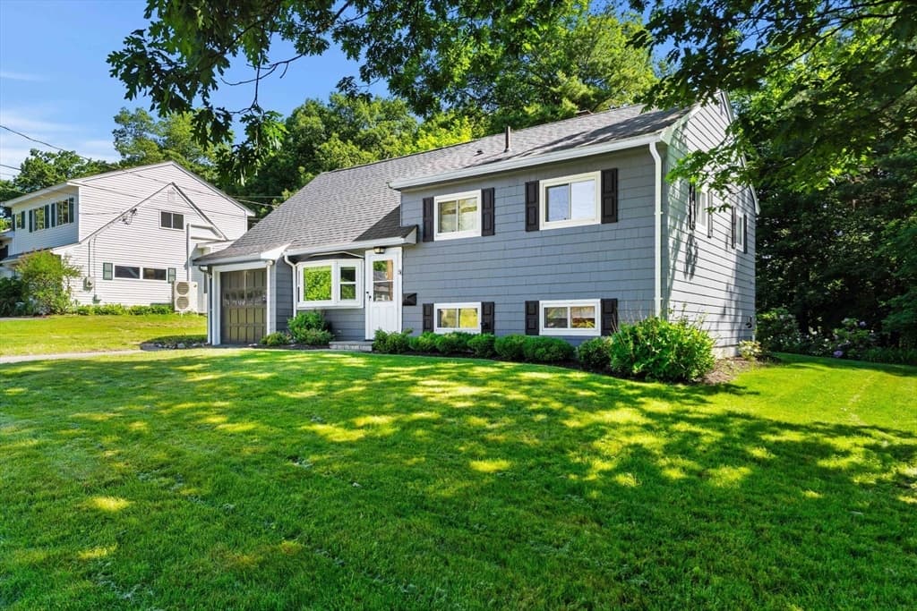 Casa em Framingham — foto 2