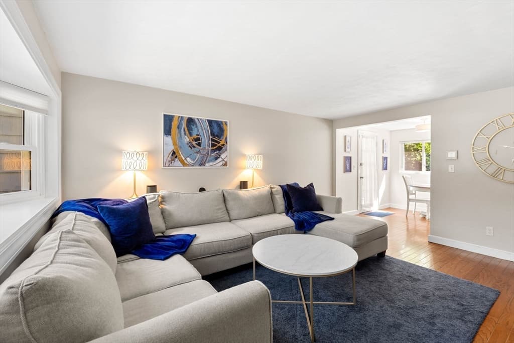 Casa em Framingham — foto 4