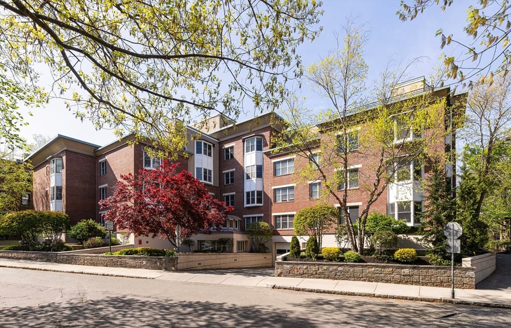 Multi-família em Brookline
