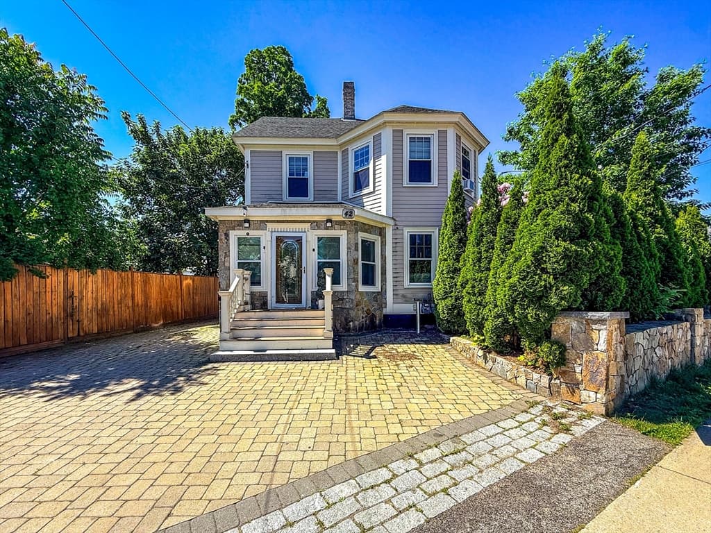Multi-família em Framingham