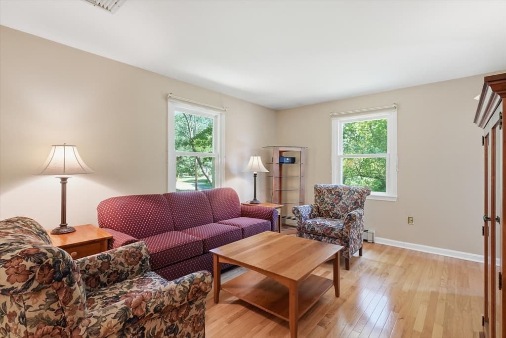 Casa em Framingham — foto 6