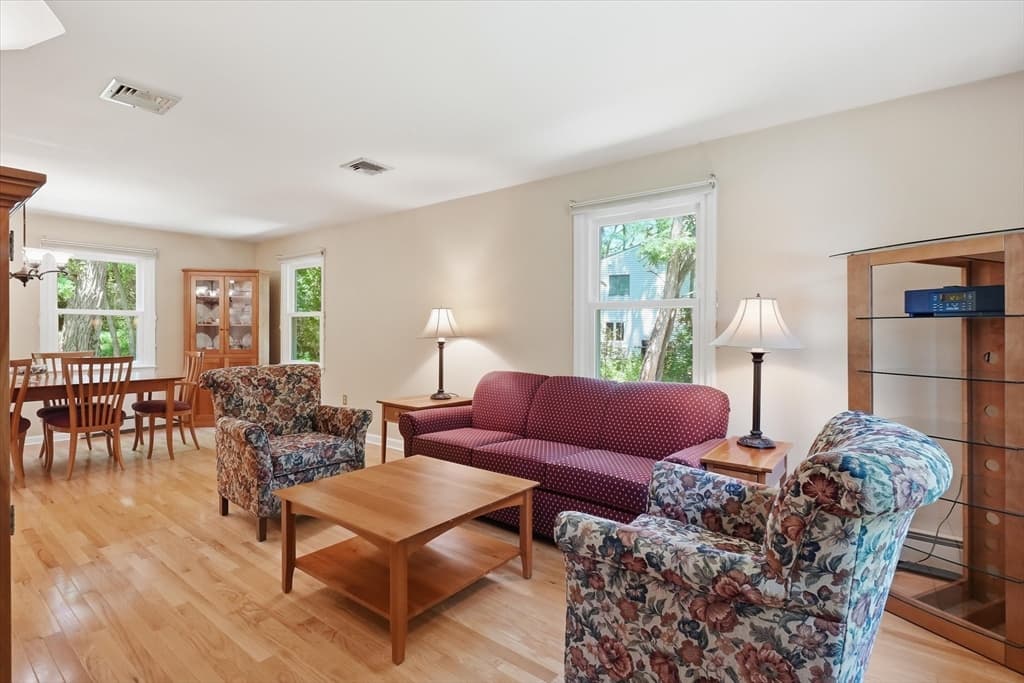Casa em Framingham — foto 5