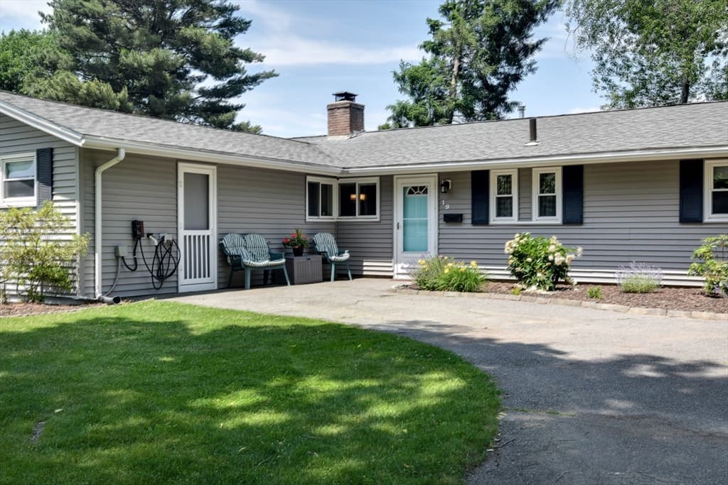 Casa em Framingham — foto 2