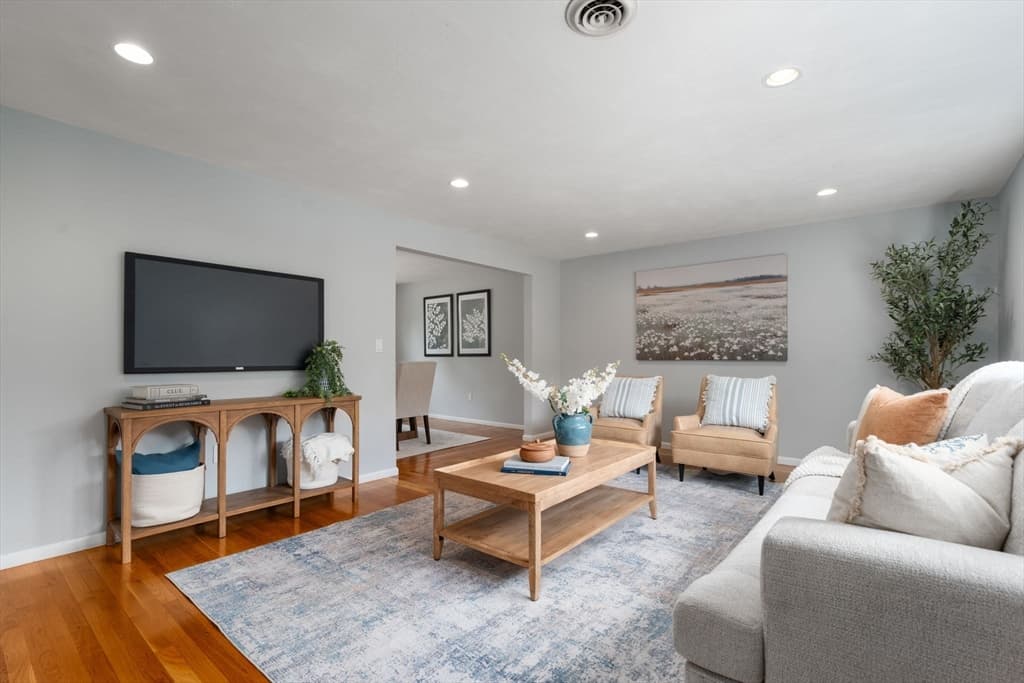 Casa em Framingham — foto 6